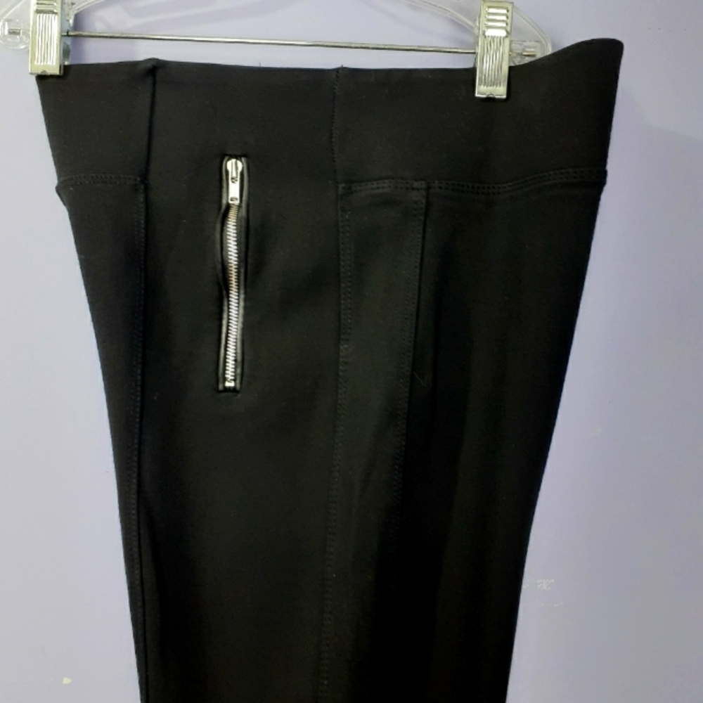 ๐ฅ3/$25๐ฅ REVAMPED HIGH WASITED PINTUCK MOTO LEGGINGS - M - Picture 3 of 9